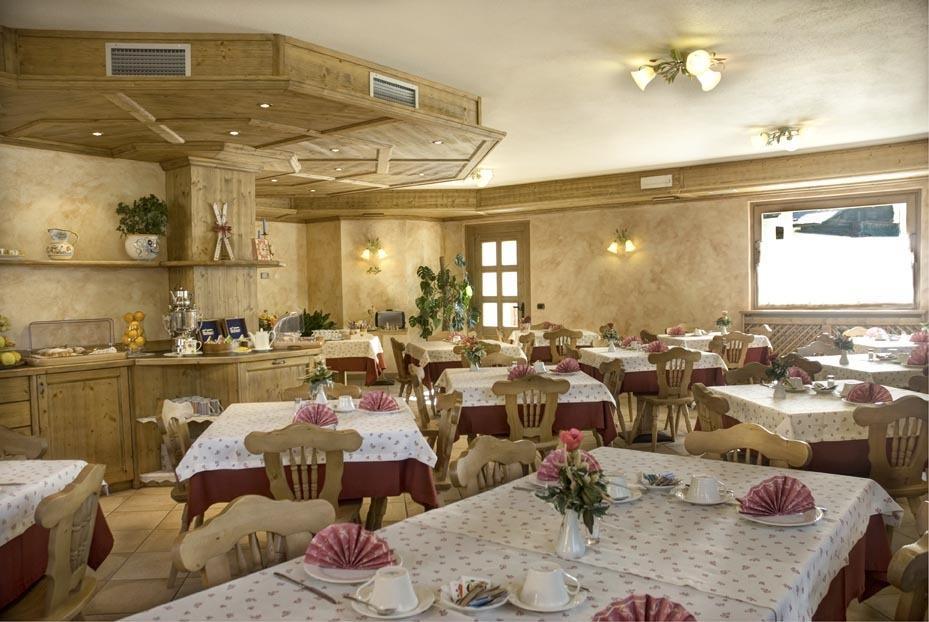 Hotel Costanza Mountain Holiday Livigno Kültér fotó