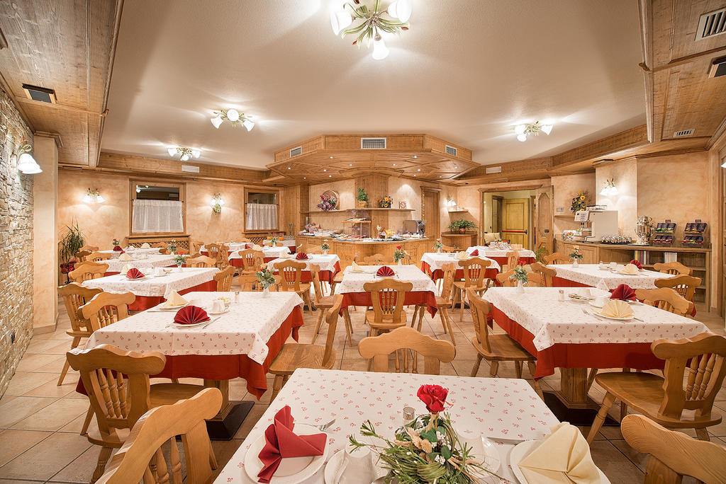 Hotel Costanza Mountain Holiday Livigno Kültér fotó