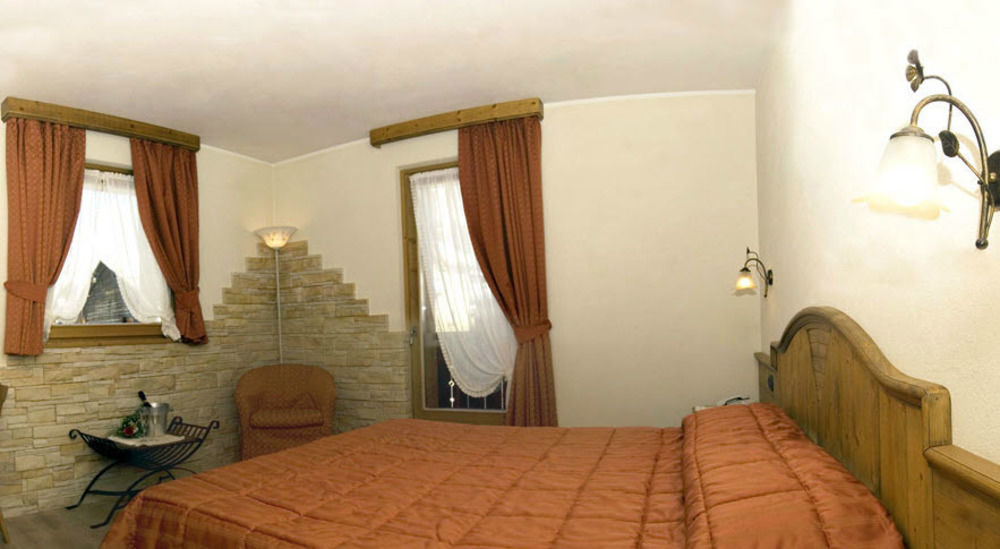 Hotel Costanza Mountain Holiday Livigno Kültér fotó