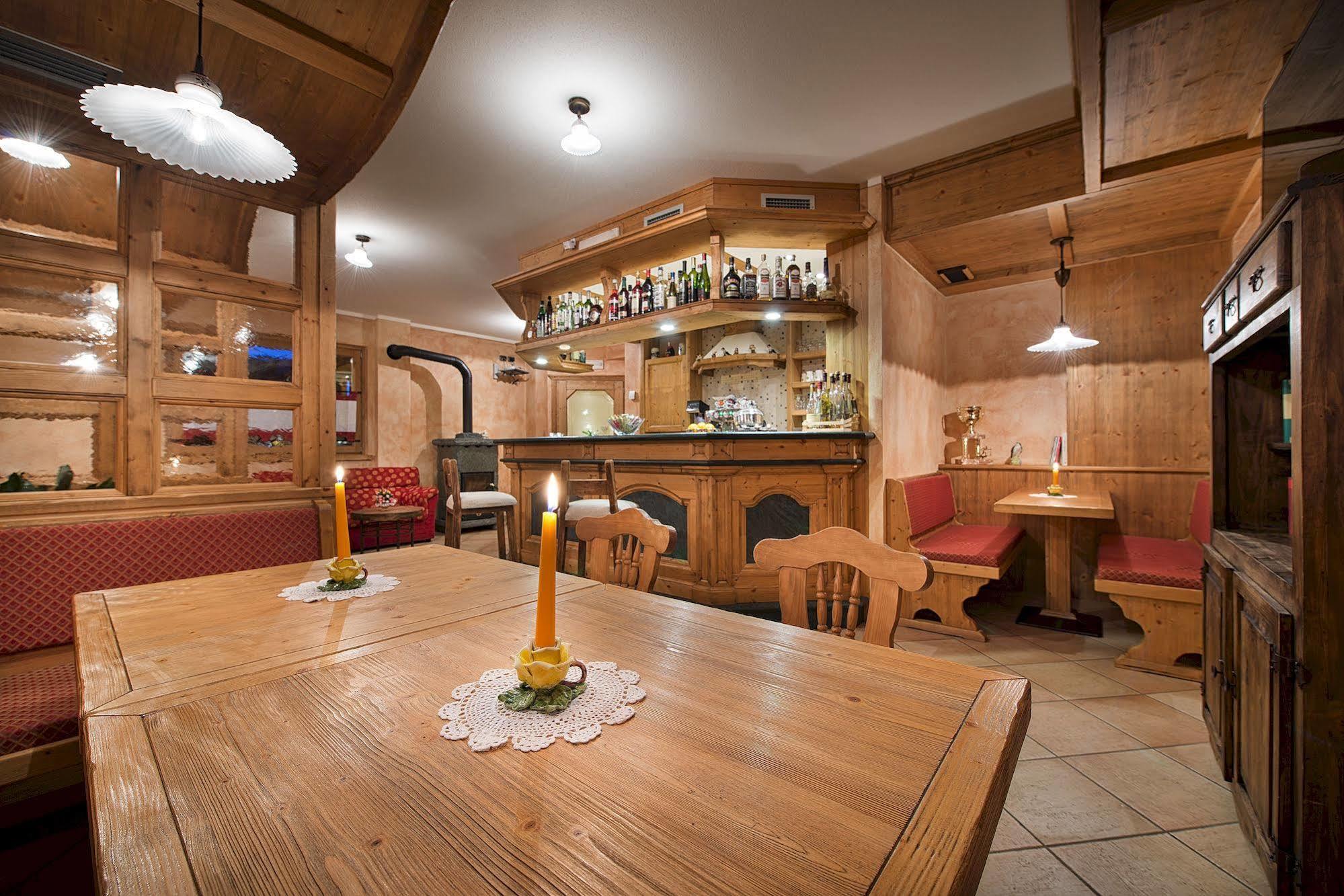 Hotel Costanza Mountain Holiday Livigno Kültér fotó